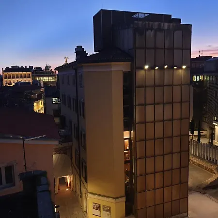 Evie - Historical Quarter Fiume