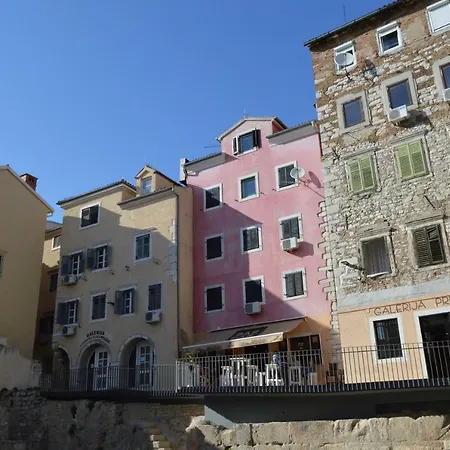 Evie - Historical Quarter * Rijeka